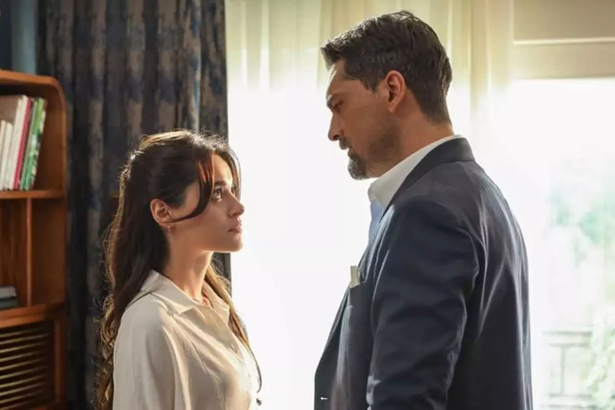 ‘Aynadaki Yabancı’ 7. Bölümde Erken Veda Ediyor: Düşen Reytingler Kararı Hızlandırdı