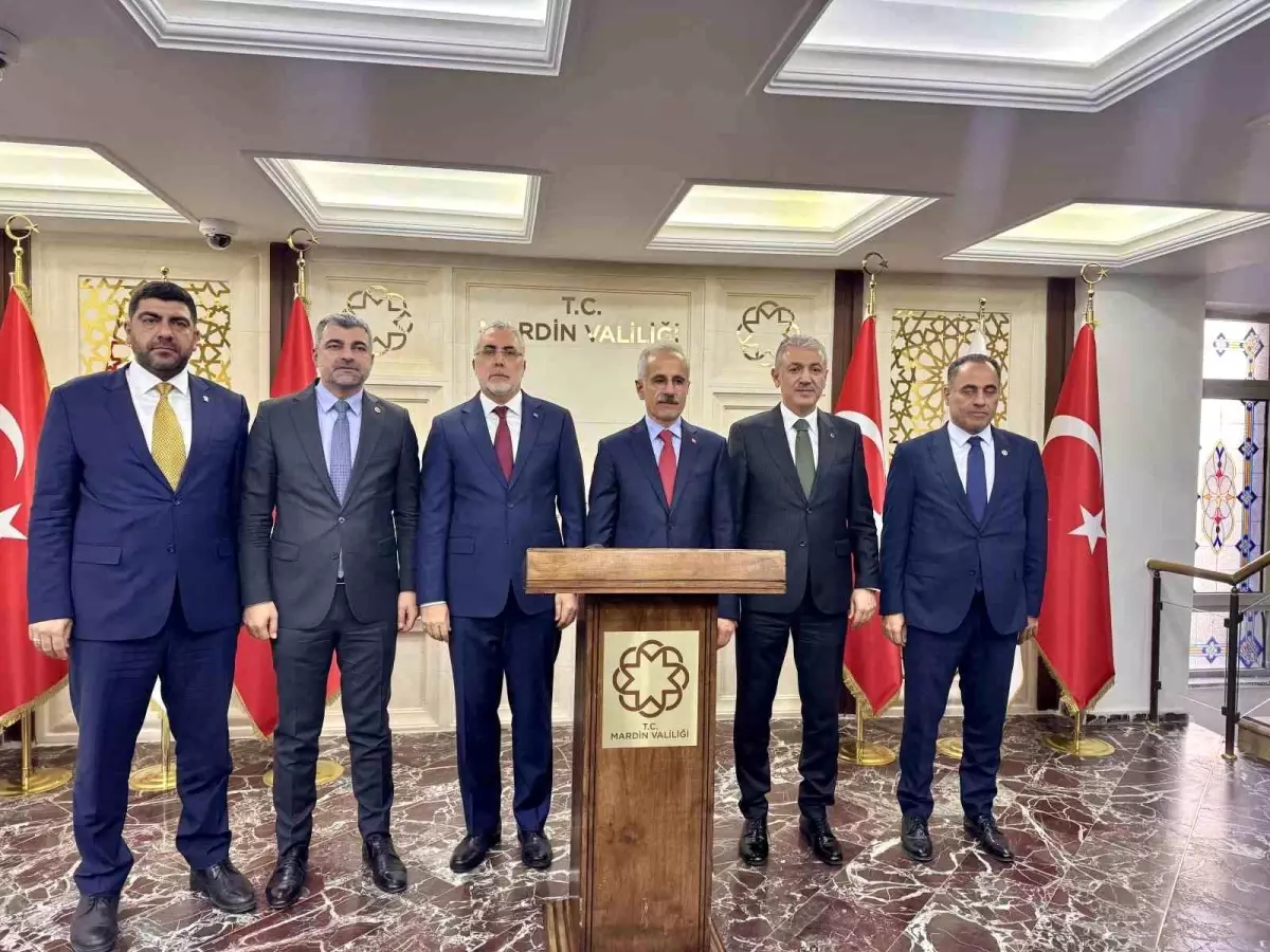 Mardin'de Bakanlar Ziyareti: İşsizlik %8,5'e Gerileyip Ulaşım Projeleri Hız Kazanıyor