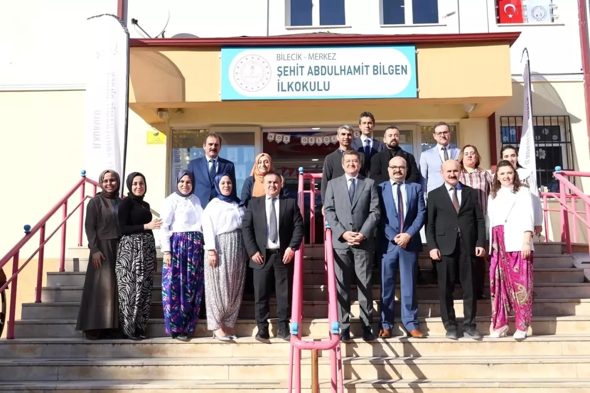 Bilecik’te Öğrencilerin Hazırladığı Yerel Ürün Stantları Büyük İlgi Topladı