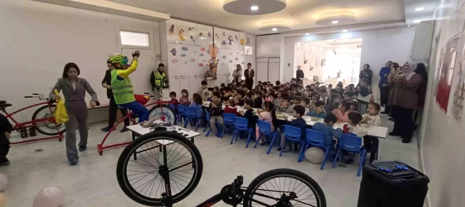 Konya’da Çocuklar Bisiklet Tutkusunu Keşfediyor: Anaokullarında Renkli Etkinlikler Başladı