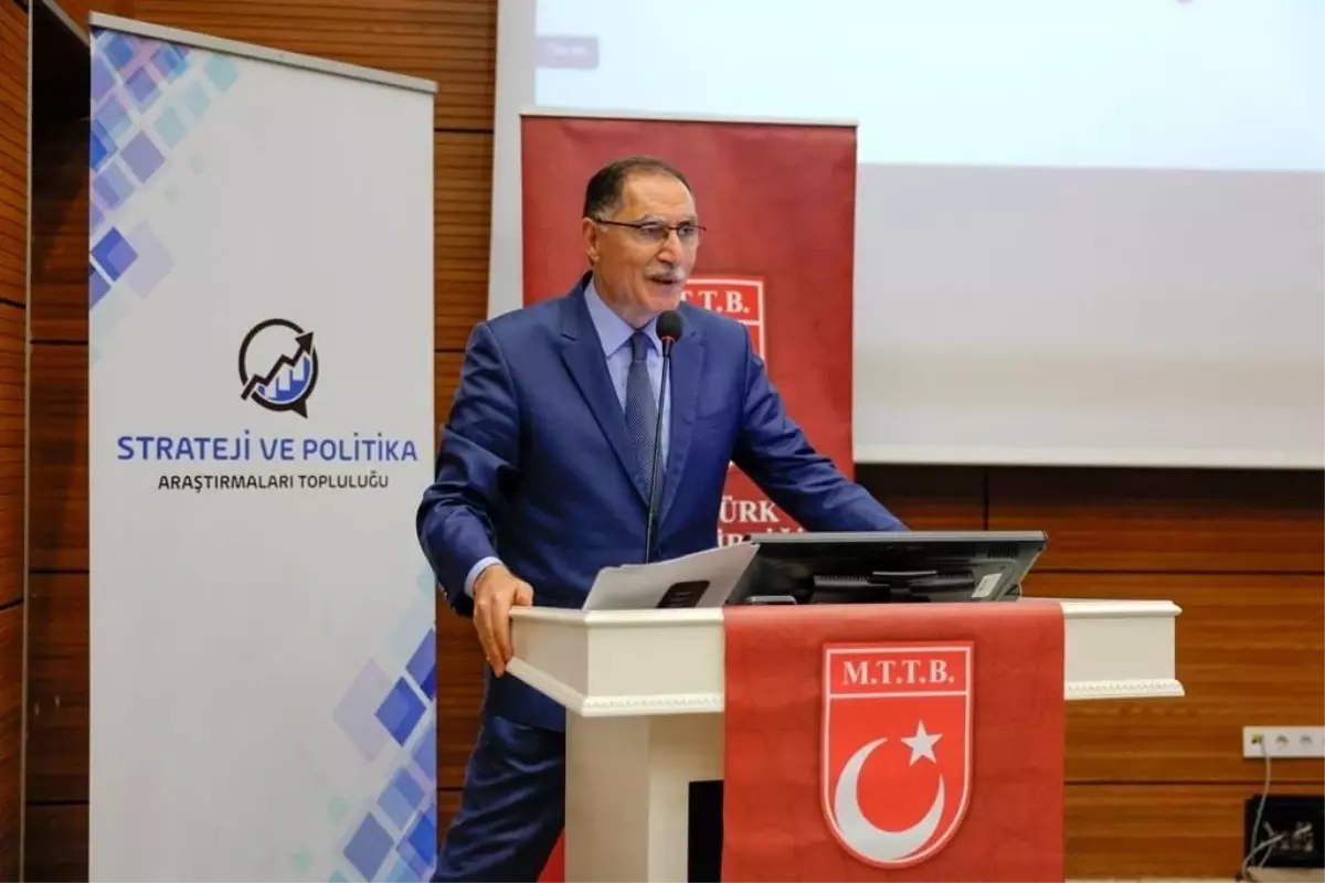 Şeref Malkoç'tan Yeni ve Sivil Anayasa Çağrısı: Türkiye'nin Geleceği İçin Reform Zamanı
