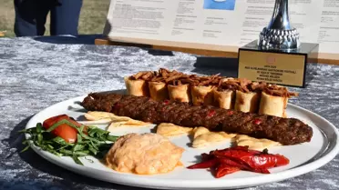 Adana’da “Okulum Üretiyor, Ülkem Kazanıyor” Temalı Türk Malları Haftası Coşkusu