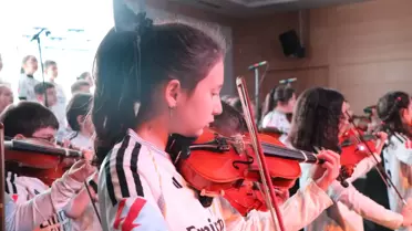 Arda Güler’in Yılın Sporcusu Ödülü Ailesiyle Birlikte Kutlandı