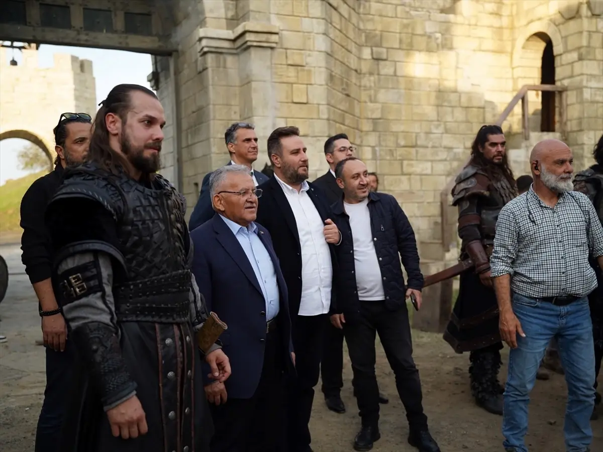 Kayseri Büyükşehir Başkanı Büyükkılıç, Bozdağ Film Stüdyolarını İnceledi