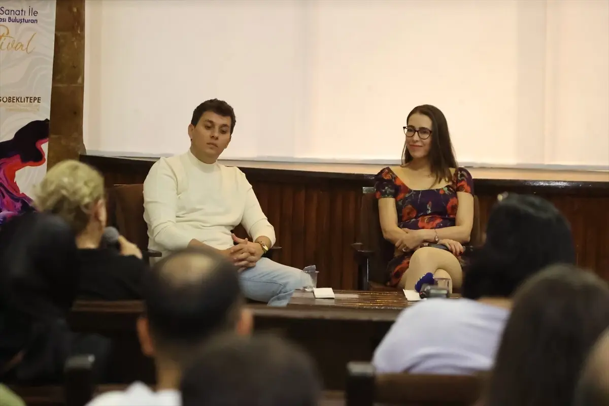 Vuslat Saraçoğlu'nun 'Bildiğin Gibi Değil' Filmi Göbeklitepe Festivali'nde İzleyicilerle Buluştu