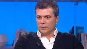 Vedat İnceefe setten