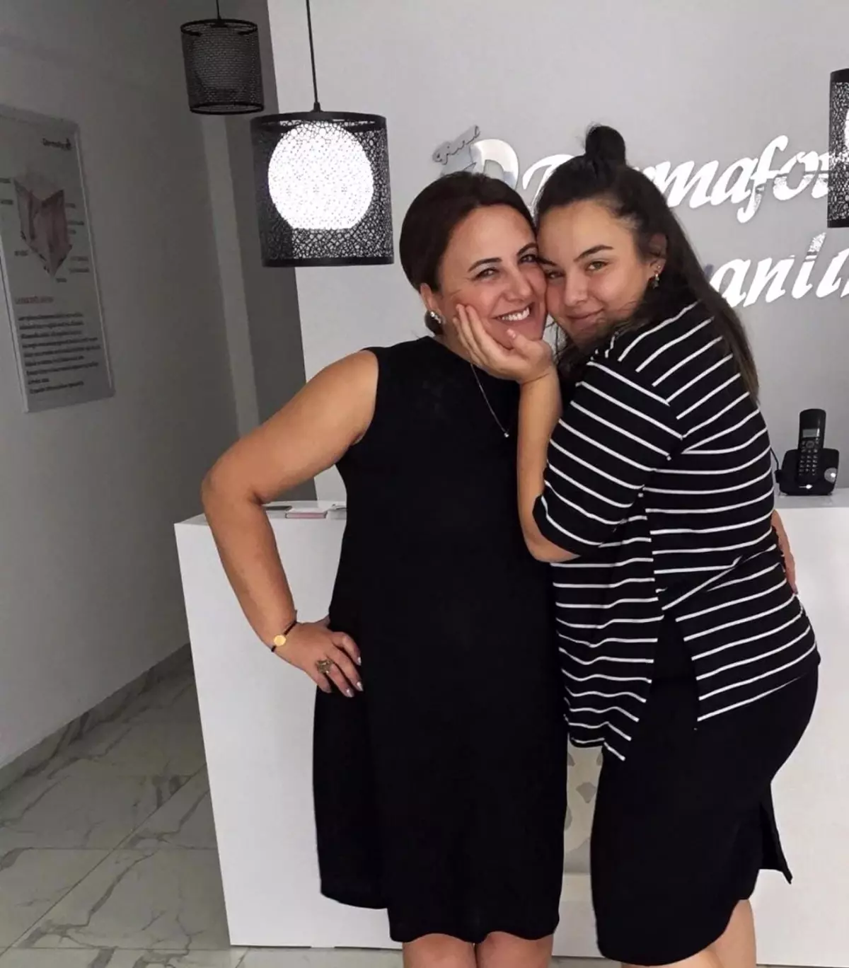 Samsun’da Güzellik Merkezinin Sahibi Cinayet: Kızı Annesini Bıçakla Tehdit Ederek 2,5 Yıl Hapse Mahkum