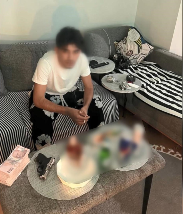 Polis ekipleri tutuklama anı