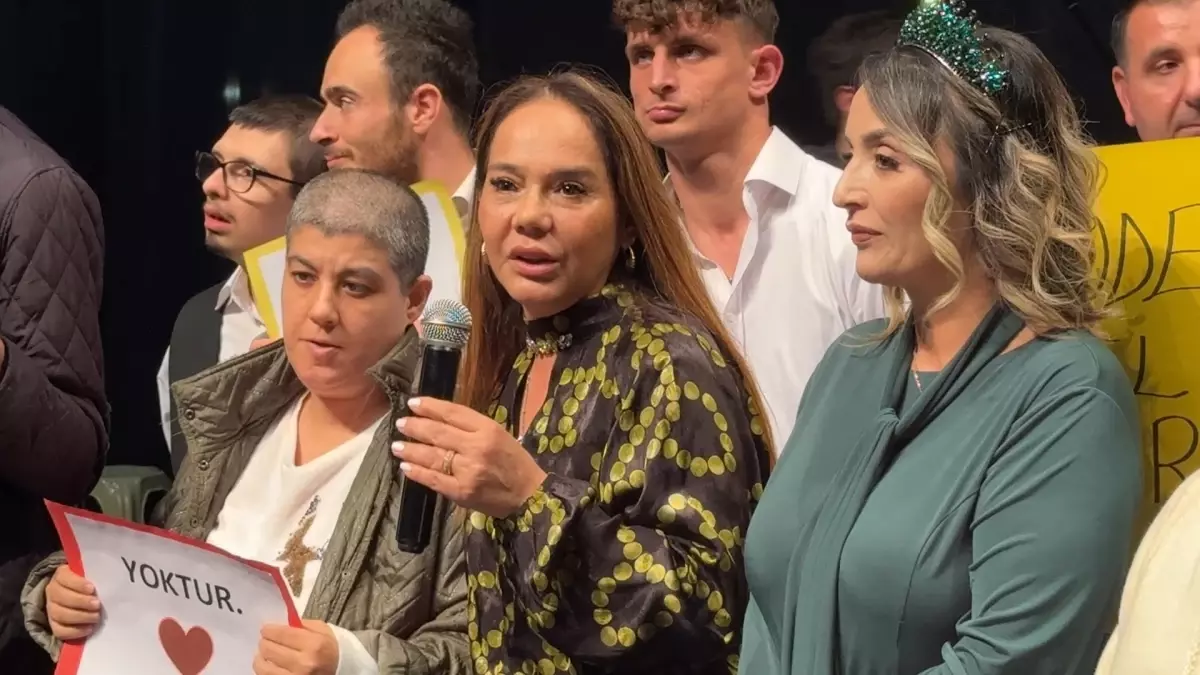 Avcılar’da Engelli Anneler Korosu’nun Duygu Dolu Performansı