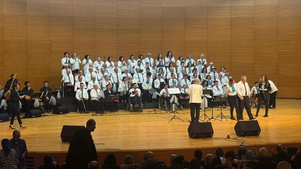 Bursa’da 7’den 70’e Türkülerle Büyüleyici Bir Gece