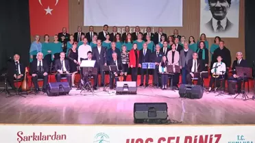 Kumluca’da “Şarkılardan Anılara Yolculuk” Konseri Sanatseverleri Büyüledi