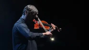 Evgeny Grinko'nun Bursa’da Piyanist Büyüsü: Aşık Veysel’in Şarkısı Sahne Aldı