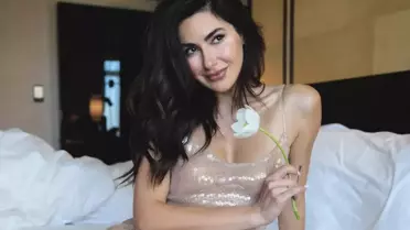 Nesrin Cavadzade’den Bornozlu Instagram Paylaşımı: “İlaç” Etkisi