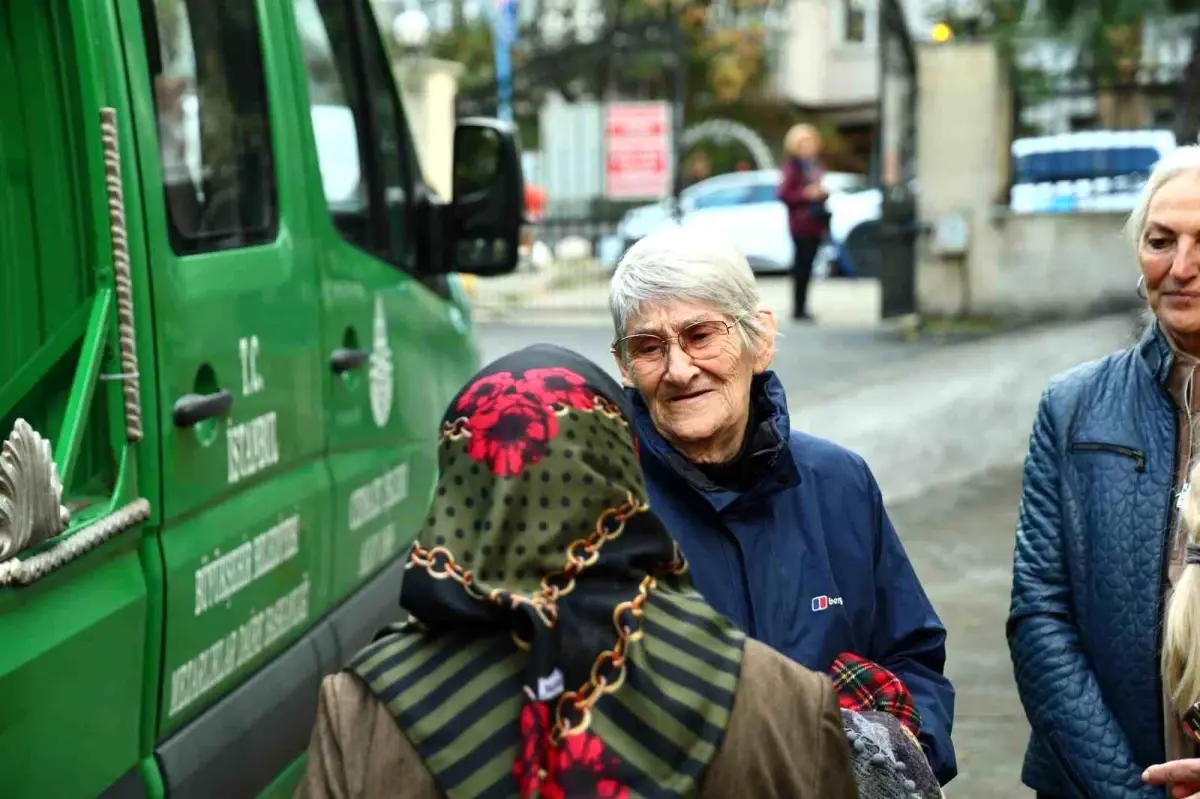 Moda Camii’nde Dr. Ali Başak Karatay’ın Veda Töreni: Canan Karatay’dan Duygusal Açıklama