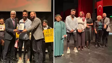 Avcılar’da Emrullah Köroğlu’nun 26 Anne İçin Tasarladığı Duygu Dolu Elbiseler