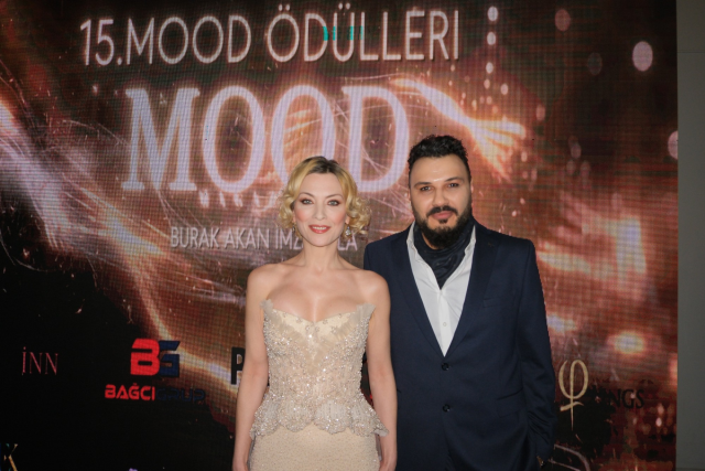 Törende sahnede ödül alan sanatçılar