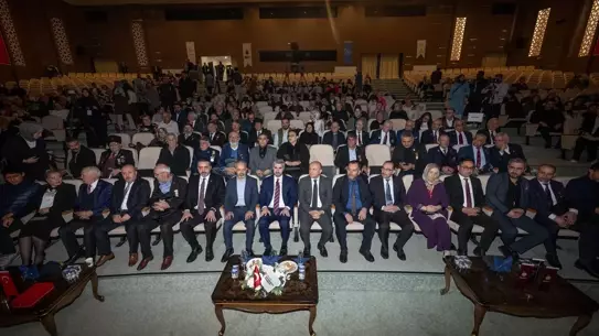 Ankara’da “Medd‑Up” Sahne Şöleni Milli Birlik ve Kardeşliği Kutladı