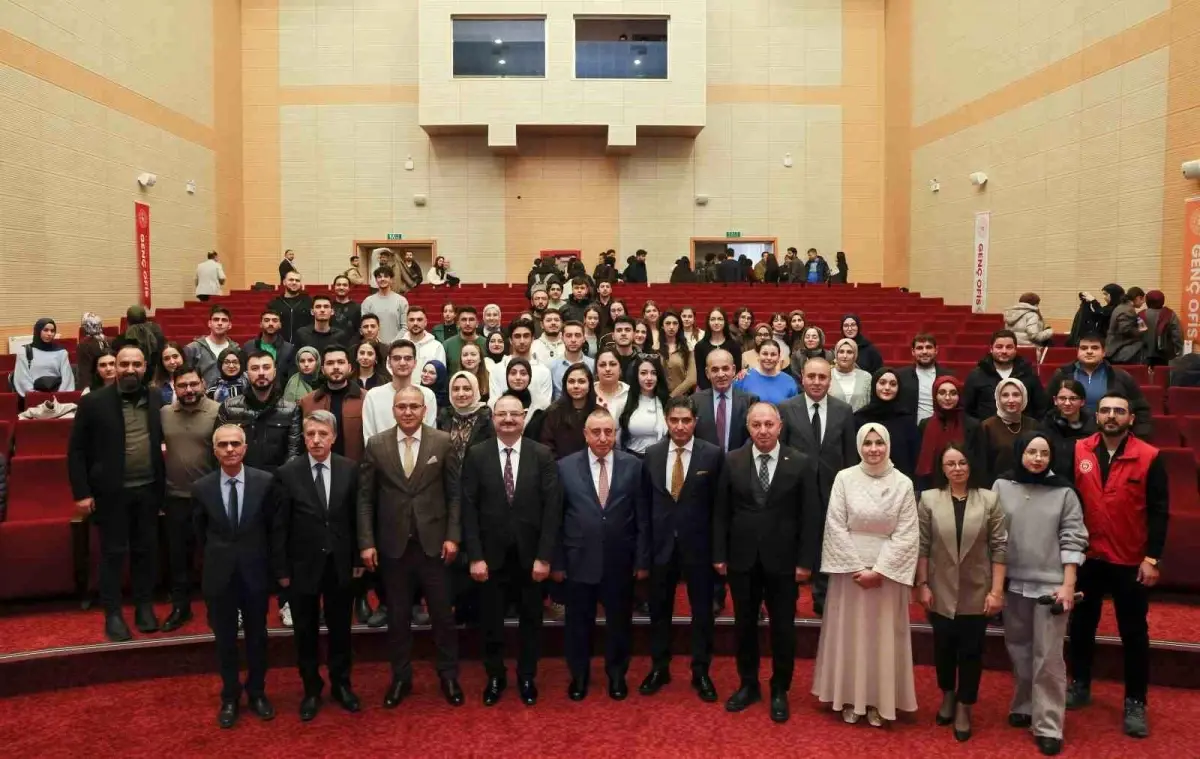 Genç Ofis’in “Fikirden Aksiyona” Paneli: Hukuk ve Gençlik Üzerine Derin Tartışmalar