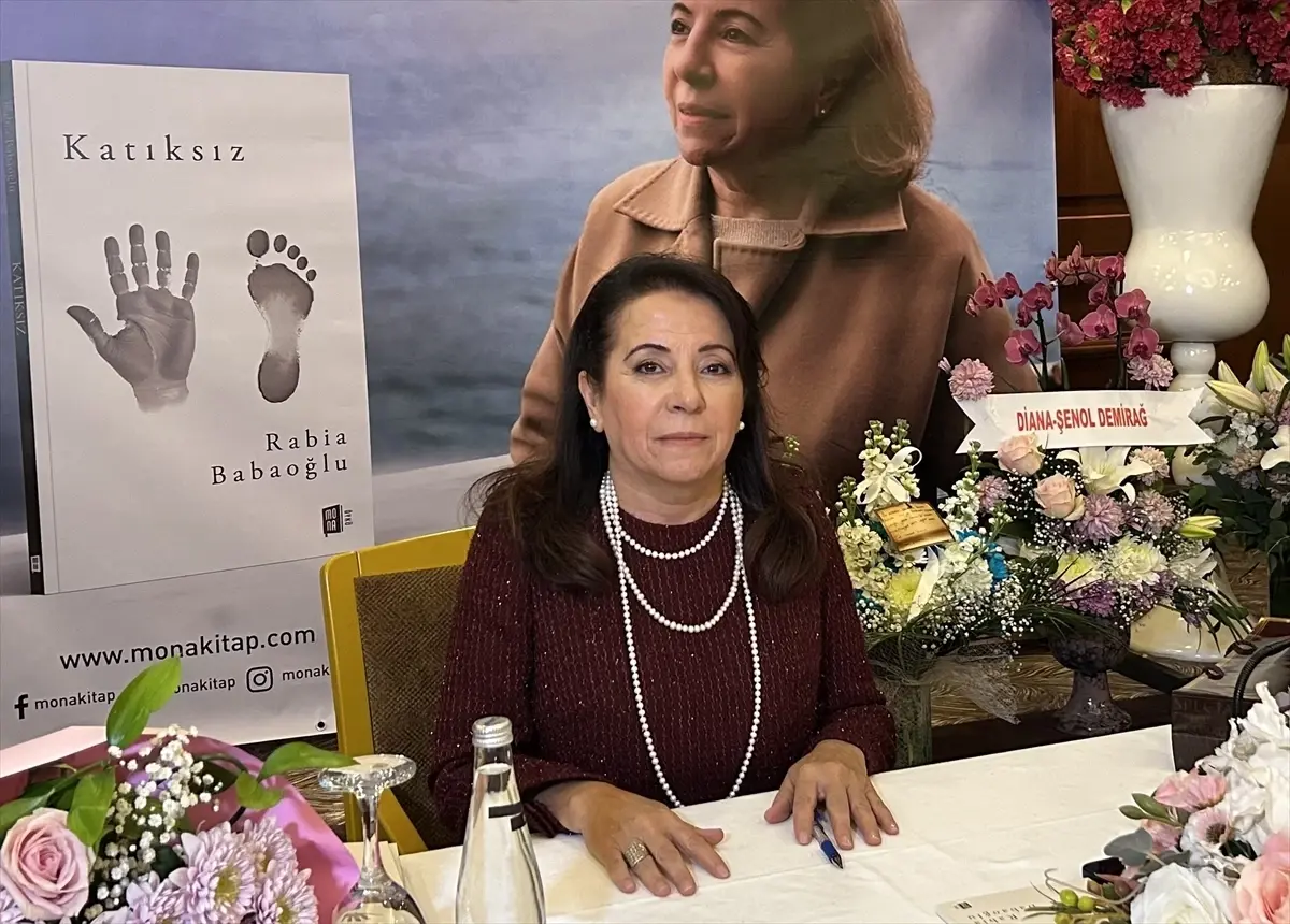 Rabia Babaoğlu'nun 'Katıksız' Kitabı ve İstanbul’da Okur Buluşması