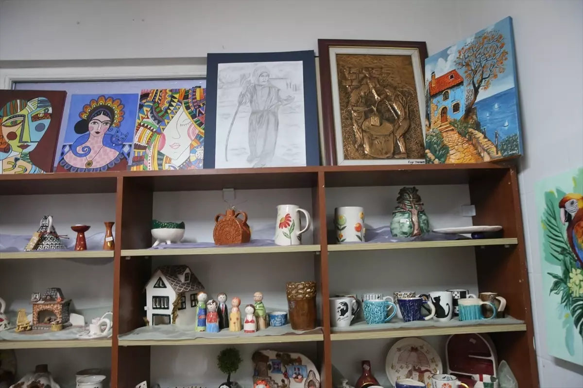 Niksar’da Seramikle Yeniden Doğan Kadın Sanatçı Nesrin Yaramış