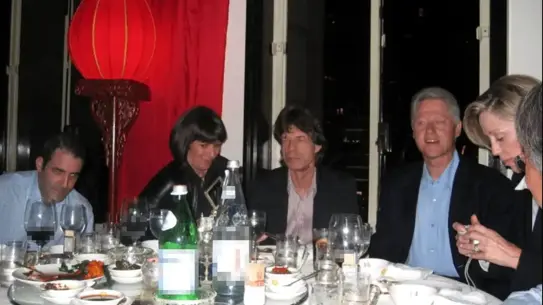 Epstein Belgelerinde Görülen Ünlü İsimler: Clinton, Jackson ve Daha Fazlası