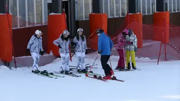 Palandöken Kayak Merkezi'nde Yılbaşı Coşkusu ve Tam Dolu Pistler