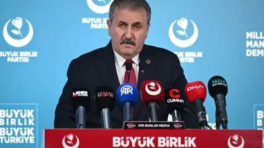 Destici'den Çalışan Kadınlara Kreş Desteği ve 5 Bin Lira Çocuk Yardımı Çağrısı