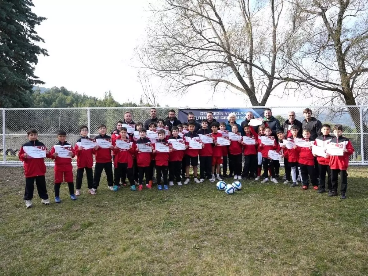 Denizli'de Geleceğin Yıldızları Futbol Kampı Çocukları Sahada Buluştu
