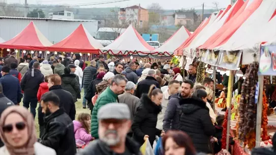 Festivalde ikram edilen hamsi ve mıhlama