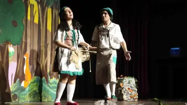 Kartal Belediyesi Yeni Yıl Şöleni sahne görüntüsü