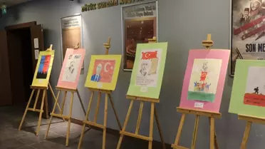 Programda sahne alan öğrenciler