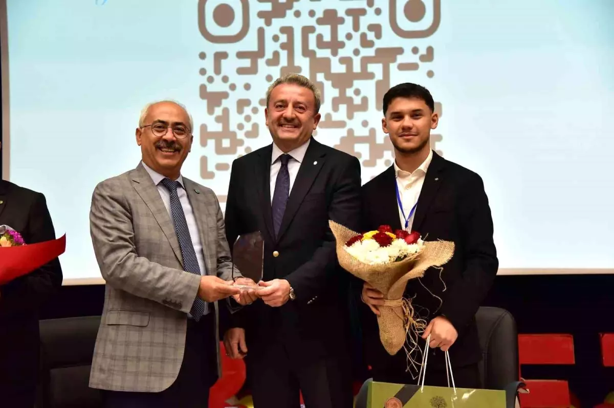 Balıkesir’de Mühendislik ve Endüstri Kariyer Fuarı Coşkusu