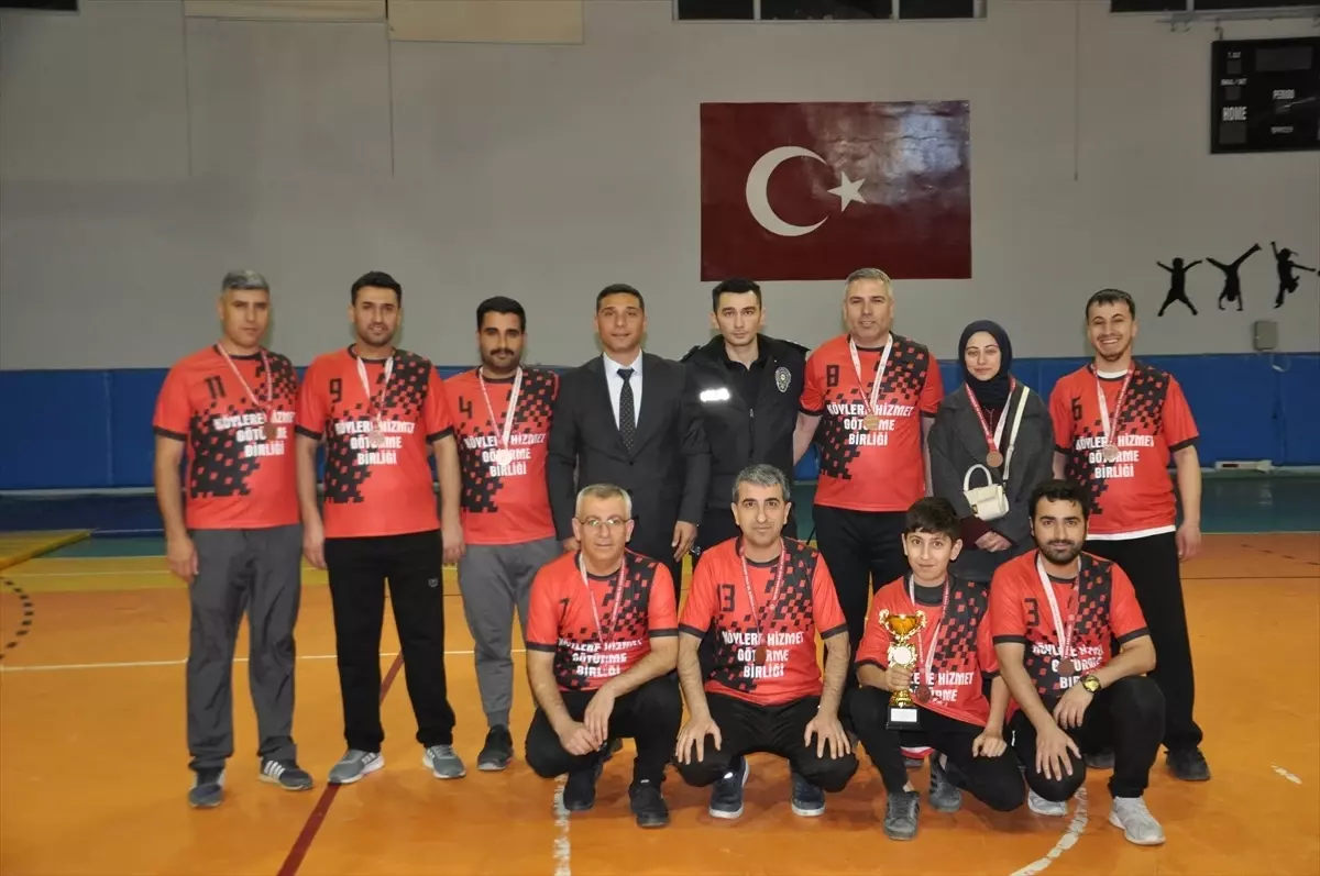 Hizan’da Gençlik ve Spor Müdürlüğü Şampiyonluğu: 16 Takımın Mücadelesi