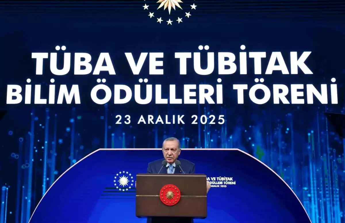 Erdoğan'dan Dijital Köprü Vizyonu: Türkiye 2028'de Veri Üssü Olacak