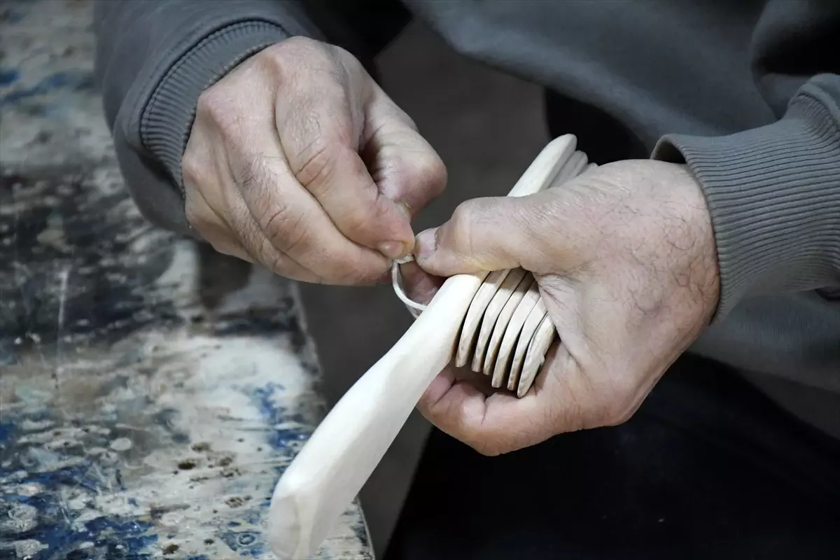 Kafkas Mirasını Yaşatan El Sanatçısı İbrahim Öztürk'ün Pheceg Atölyesi