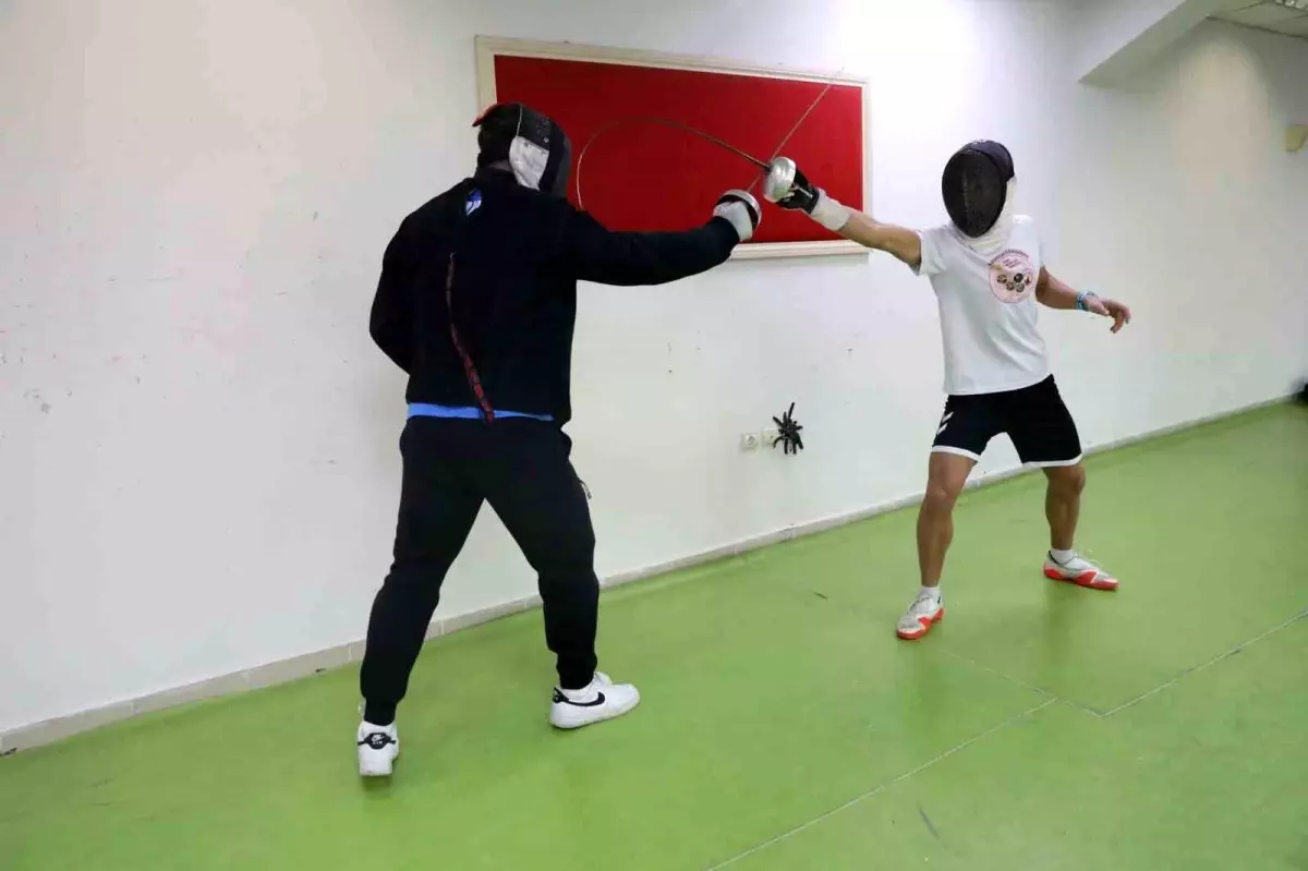 Muhammed Emir Kurtulan: Genç Pentatlon Şampiyonu Uluslararası Başarıları Hedefliyor