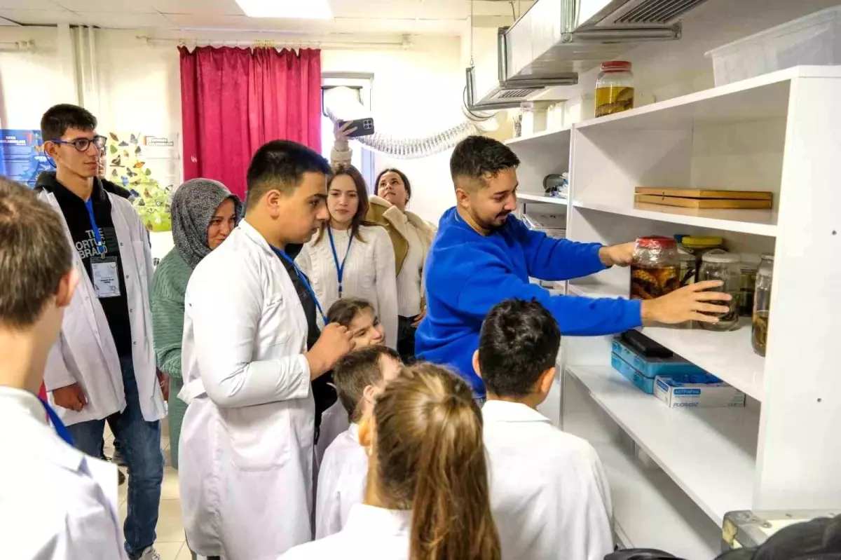 BŞEÜ'de Özel Eğitim Öğrencileri Bilim Atölyesiyle Tanıştı