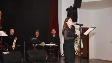 Akçaabat’ta Türk Halk Müziği Coşkusu Şehrin Sokaklarını Doldurdu