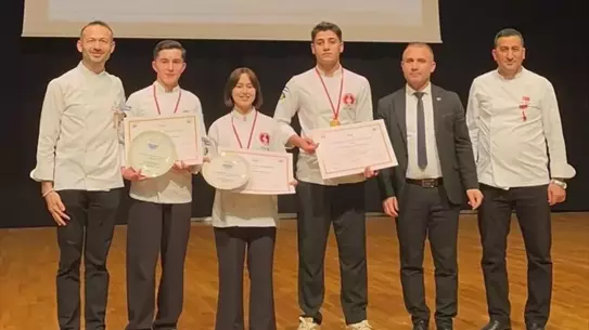 Mengen Aşçılar Lisesi, 22. İstanbul Mutfak Günleri’nde Altın Madalya ve 'Yılın Lisesi' Ödülünü Aldı