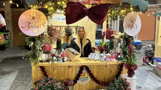 Tarsus’ta Kadınların El Emeğiyle Şekillenen Yılbaşı Pazarı Coşkusu