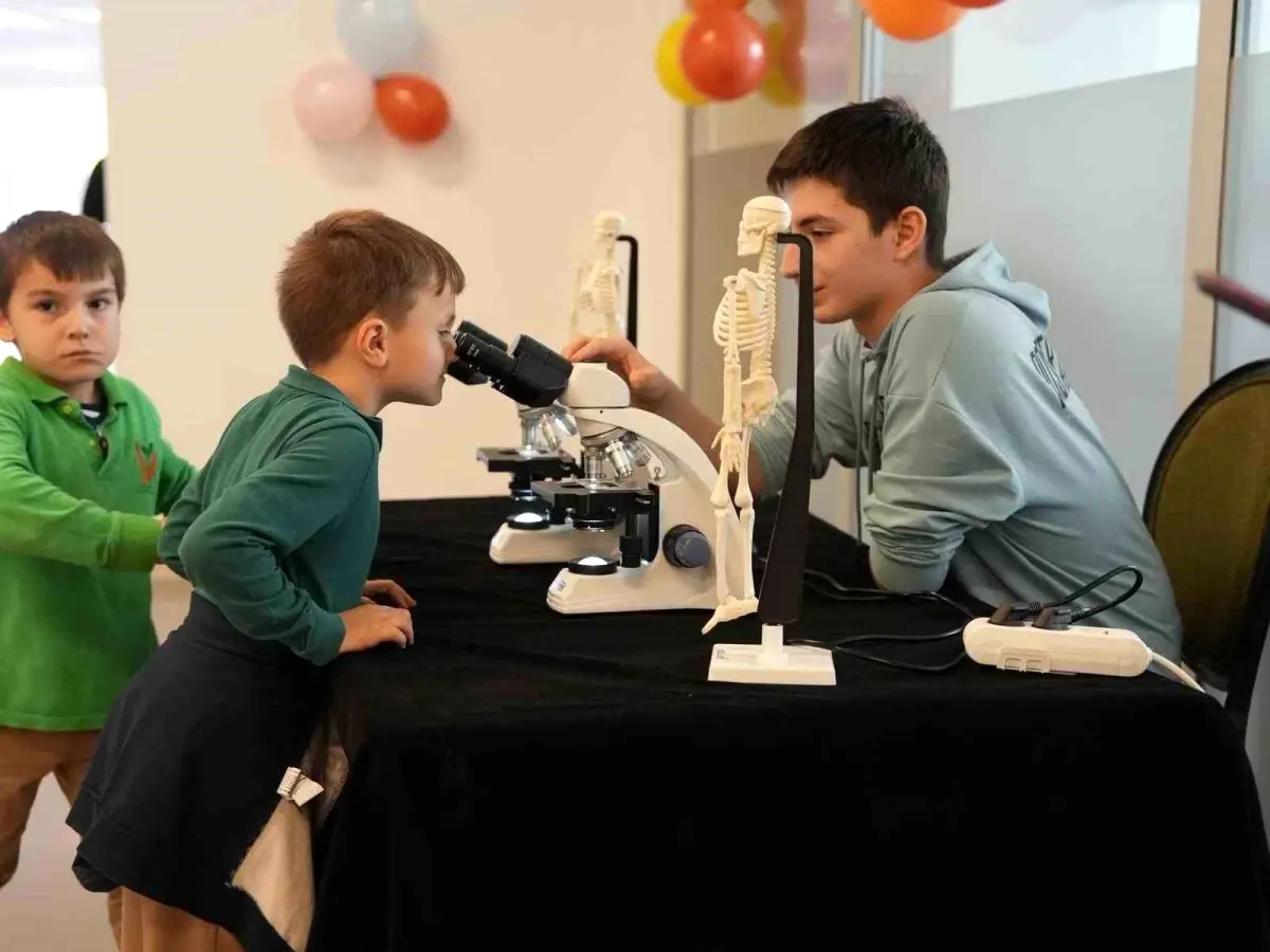 Düzce Bilim Merkezi'nde Bilim Tutkusu Zirve Yapıyor