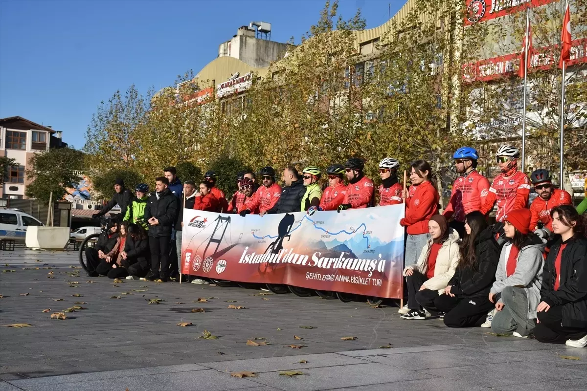 Sakarya’da Bisiklet Kahramanları: Sarıkamış Şehitleri Anısına İstanbul’dan Kars’a Uzanan Anma Turunda Görüntüler