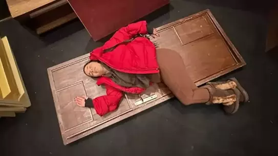 Sahne kazası sırasında Aslı Bekiroğlu