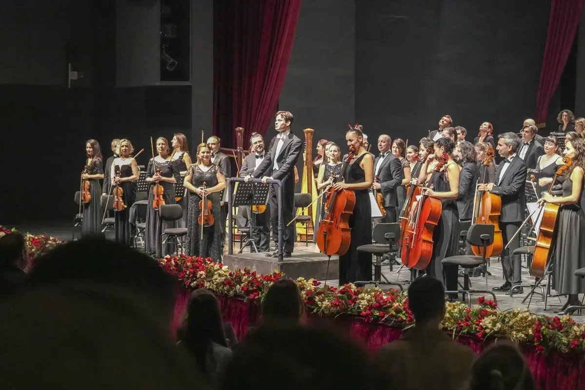 Antalya Devlet Opera ve Balesi'nden Yılbaşı Coşkusu: Özel Klasik Müzik Konseri