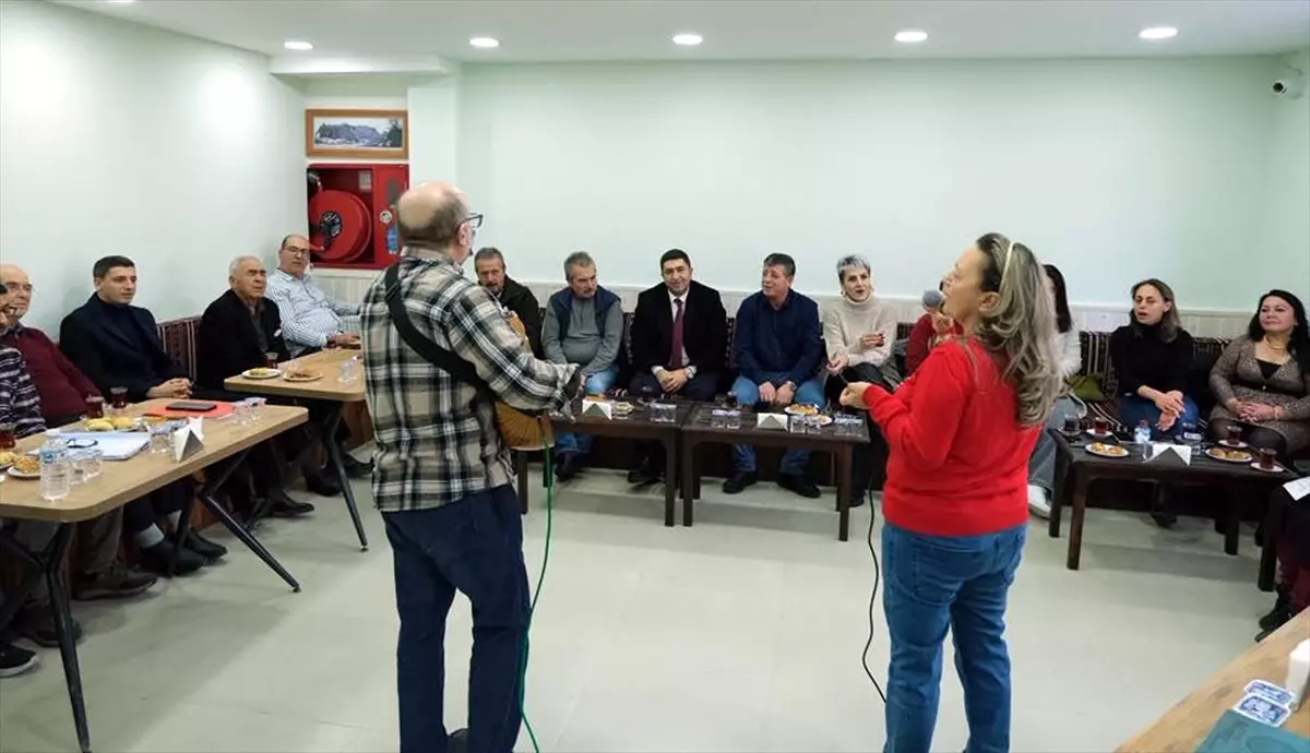 Güdül'de Türk Sanat Müziği Korosu ile Şehrin Ritmi Canlandı