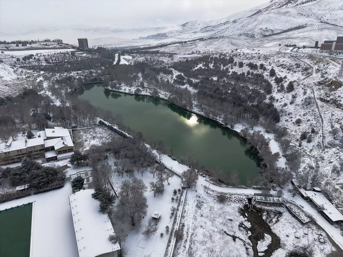 Malatya’nın Kış Masalı: Turgut Özal Tabiat Parkı Karla Büyülendi