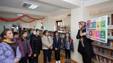 Öğrenciler atölye çalışmasında