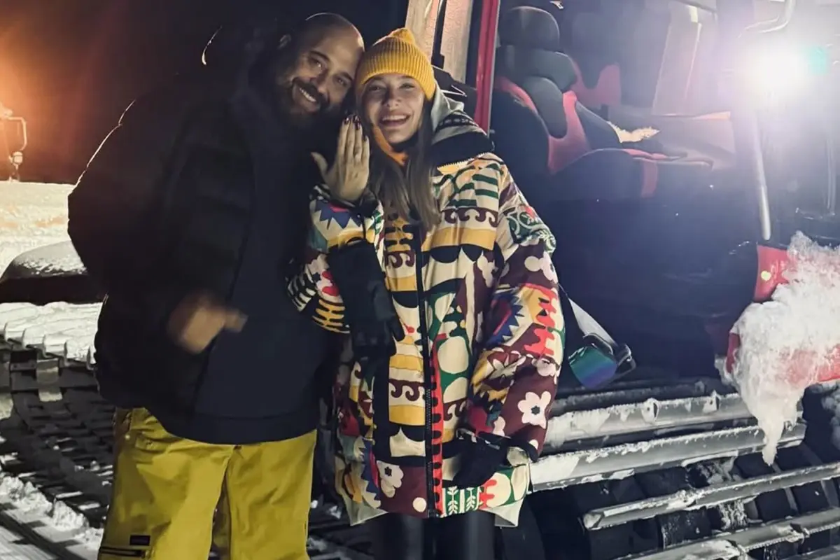 Somer Sivrioğlu, Karlarla Dolu Dağda Büyüleyici Evlilik Teklifiyle Gönülleri Isıttı