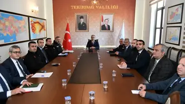 Tekirdağ’da Yılbaşı Güvenliği İçin Stratejik Toplantı: Yetkililer Önlemleri Gözden Geçirdi