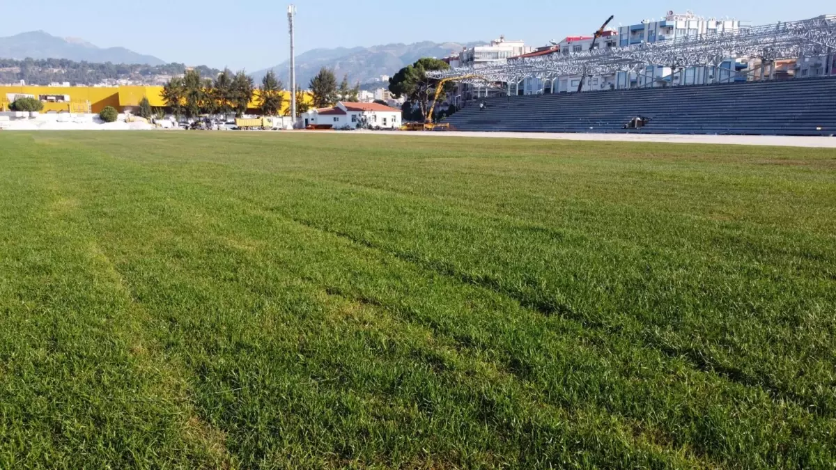 Aydın’da Futbol Devrimi: Efeler ve Söke’ye Modern Stadyumlar Açılıyor